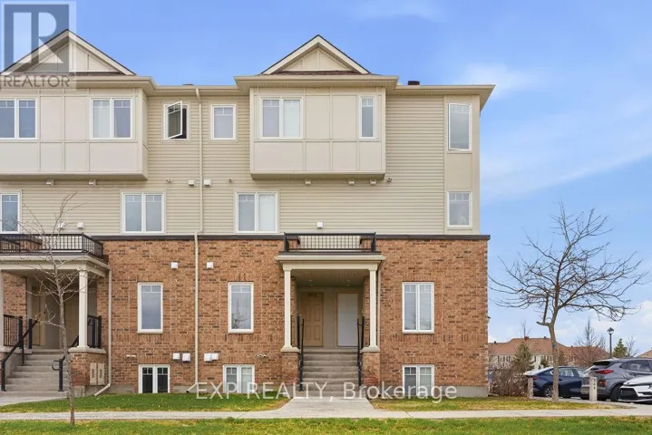 32 - 2621 LONGFIELDS DRIVE, Ottawa, Ontario K2J2L7