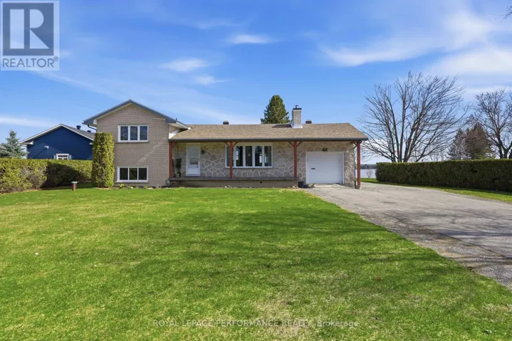 3595 FRONT ROAD, East Hawkesbury, Ontario K6A2W5