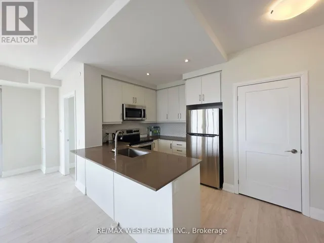 2003 - 15 LYNCH STREET, Brampton (Queen Street Corridor), Ontario L6W0C7