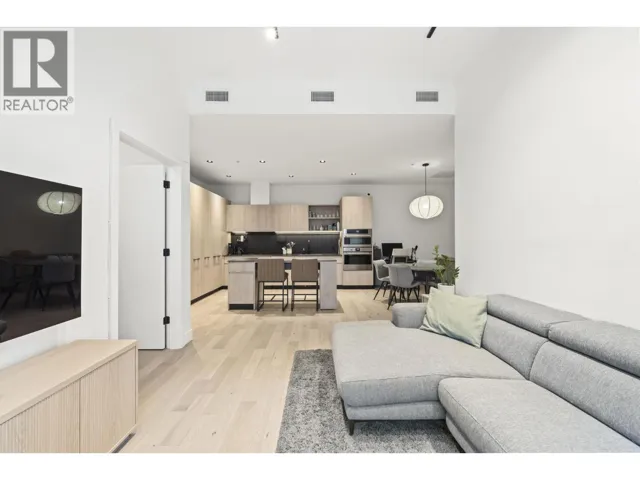 3958 DUMFRIES STREET, Vancouver, British Columbia V5N0J1