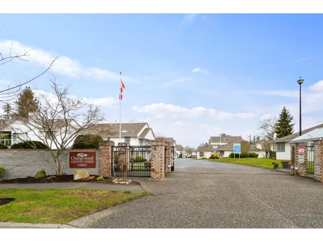 1008 21937 48 AVENUE, Langley, British Columbia V3A8C3