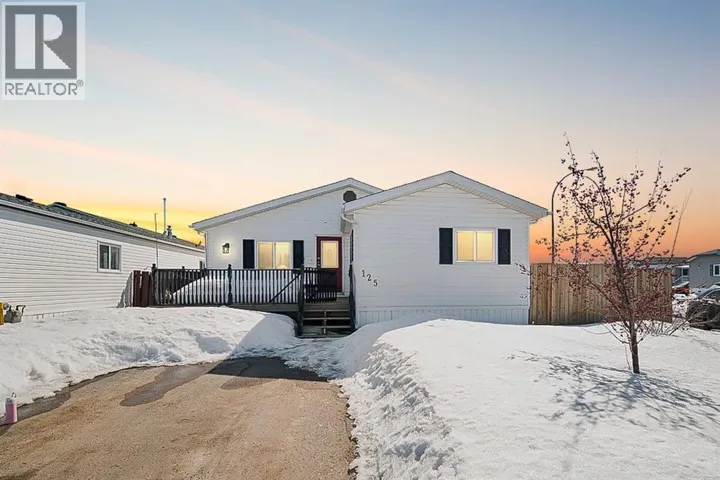 125 Grant Bay, Fort McMurray, Alberta T9H5J1