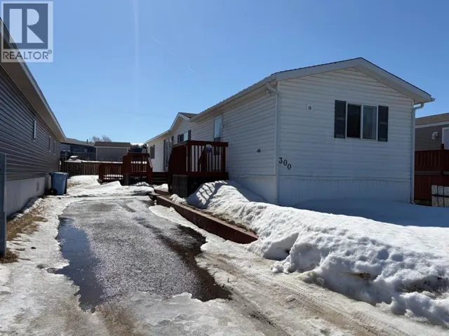 300 Grandview Crescent, Fort McMurray, Alberta T9H4Y1