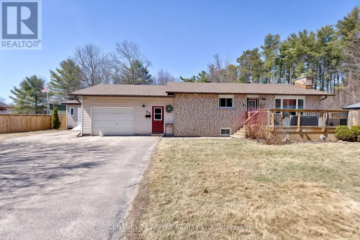42 EAST STREET E, Petawawa, Ontario K8H2N9