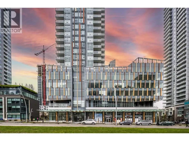 702 4458 BERESFORD STREET, Burnaby, British Columbia V5H0J1