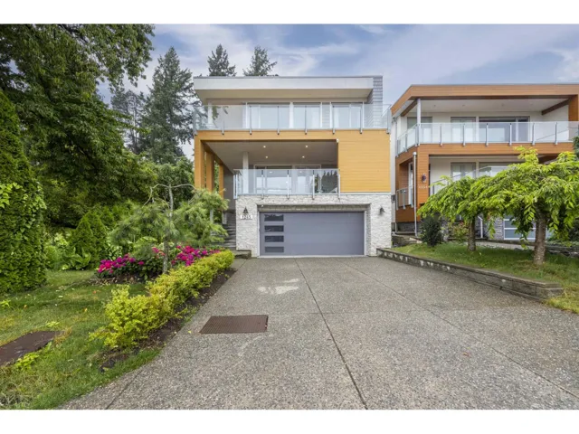 1245 KENT STREET, White Rock, British Columbia V4B4T6