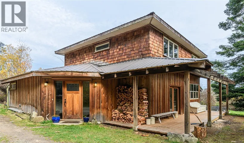 210 Epron Rd, Salt Spring, British Columbia V8K1C7