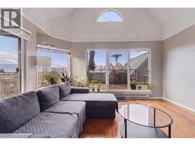 306 1345 W 4TH AVENUE, Vancouver, British Columbia V6H3Y8