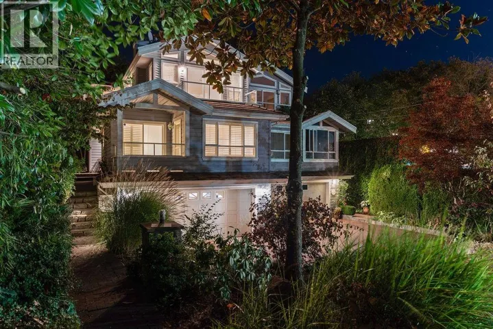 2517 MARINE DRIVE, West Vancouver, British Columbia V7V1L5