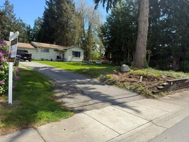 918 164 STREET, Surrey, British Columbia V4A4Y5