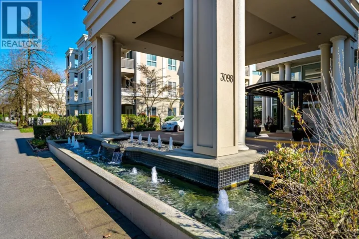 135 3098 GUILDFORD WAY, Coquitlam, British Columbia V3B7W8