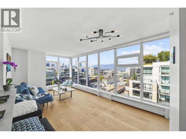1205 188 KEEFER STREET, Vancouver, British Columbia V6A0E3