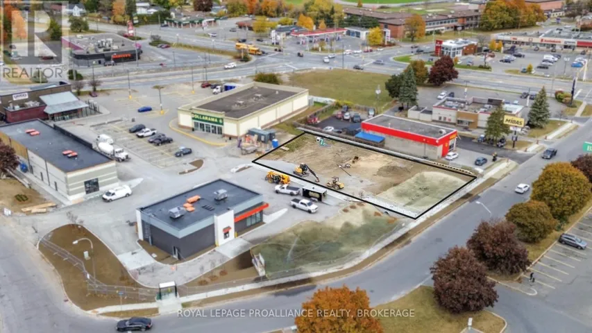 B - 7721 KENT BOULEVARD, Brockville, Ontario K6G3V7