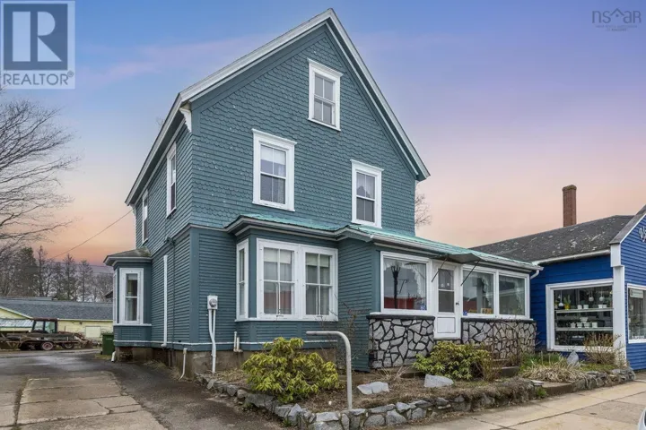 60 Commercial Street, Middleton, Nova Scotia B0S1P0