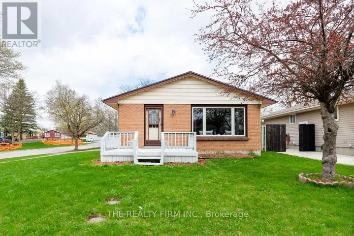 10 STROUD CRESCENT, London South (South X), Ontario N6E1Z6