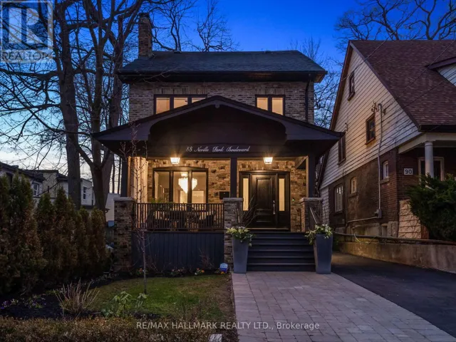88 NEVILLE PARK BOULEVARD, Toronto (The Beaches), Ontario M4E3P8