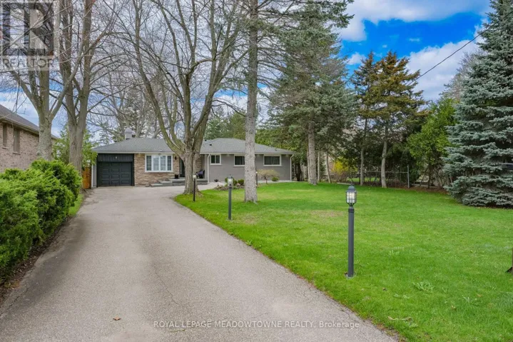 4 CHIPPER COURT, Halton Hills (Georgetown), Ontario L7G1L3