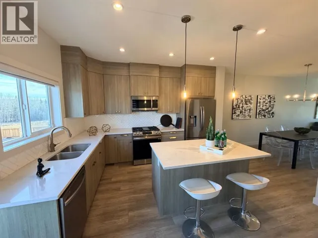 224 River Heights Drive, Cochrane, Alberta T4C2T8