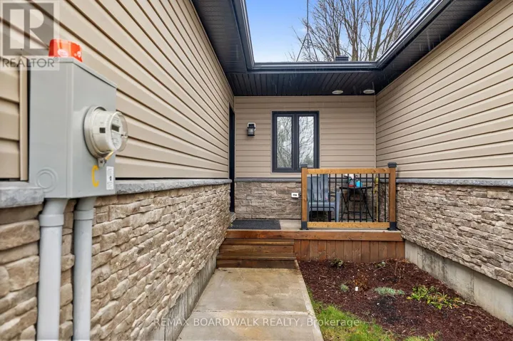 C - 32 DAVID STREET, Edwardsburgh/Cardinal, Ontario K0E1X0