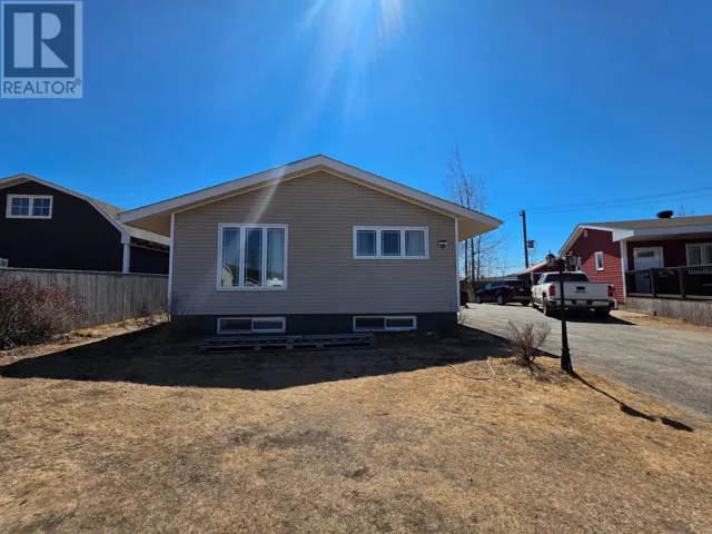 800 Balsam Crescent, Labrador City, Newfoundland & Labrador A2V2N5