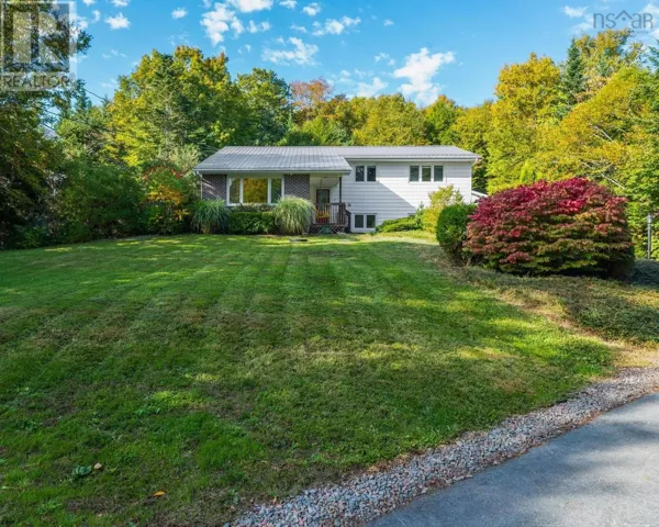 65 Marie Avenue, Lake Echo, Nova Scotia B3E1A9