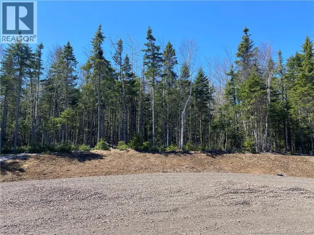 23-22 Breckenridge Court, Lutes Mountain, New Brunswick E1G5V8