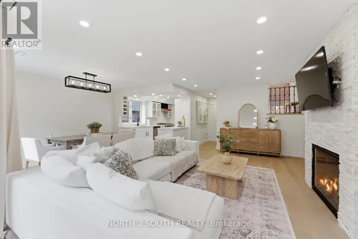 TH 23 - 100 ARBORS LANE, Vaughan (West Woodbridge), Ontario L4L7G4