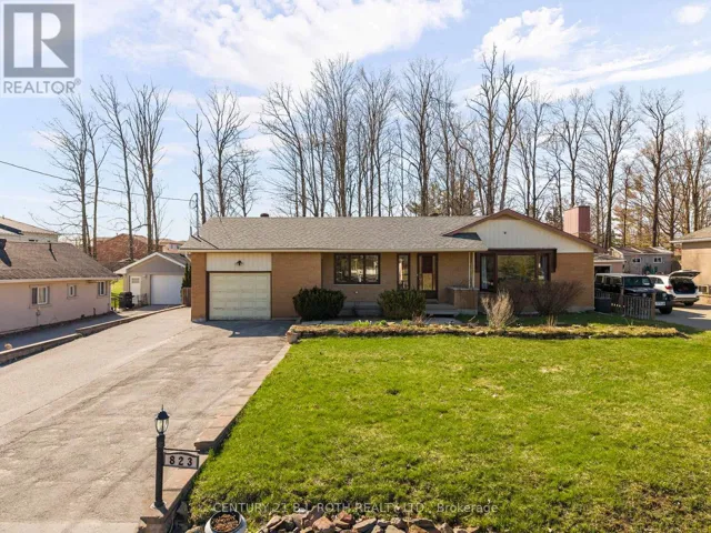 823 ESSA ROAD, Barrie (Holly), Ontario L4N9G5