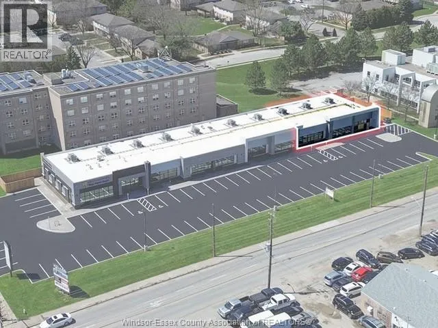 2385 CENTRAL AVENUE, Windsor, Ontario N8W4J1