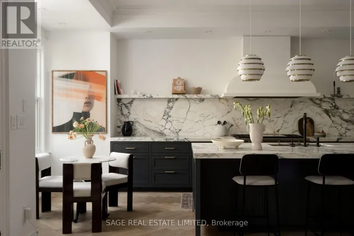 68 DAWLISH AVENUE, Toronto (Lawrence Park South), Ontario M4N1H1