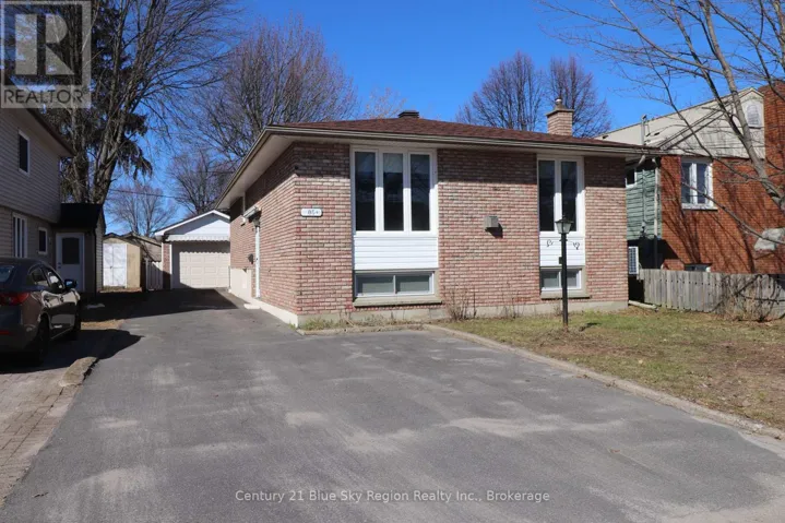 85 WHITNEY AVENUE, North Bay (Ferris), Ontario P1A1Y4