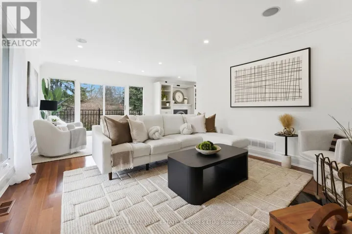 21 PRINCESS ANNE CRESCENT, Toronto (Princess-Rosethorn), Ontario M9A2N9