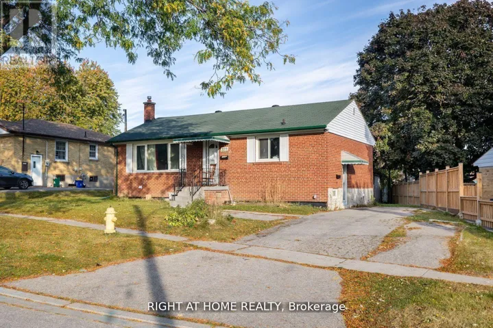 322 JASPER AVENUE, Oshawa (Lakeview), Ontario L1J1L5