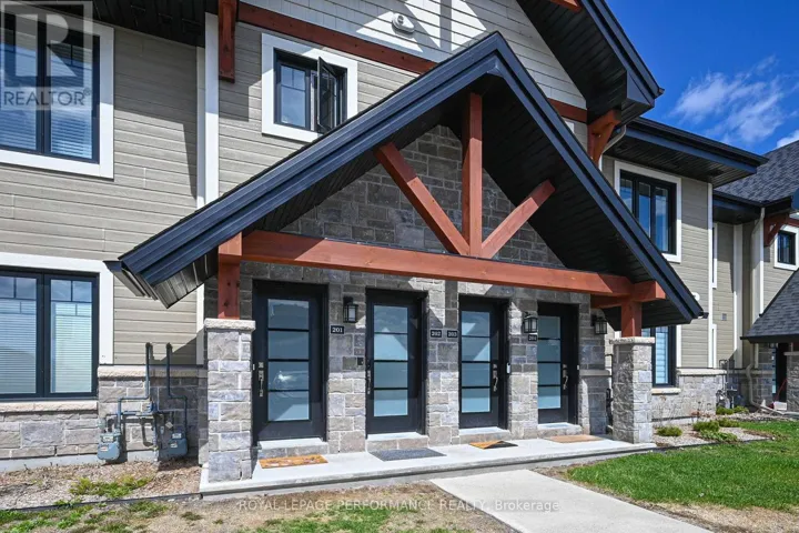 202 - 83 ST MORITZ TRAIL, Russell, Ontario K0A1W0