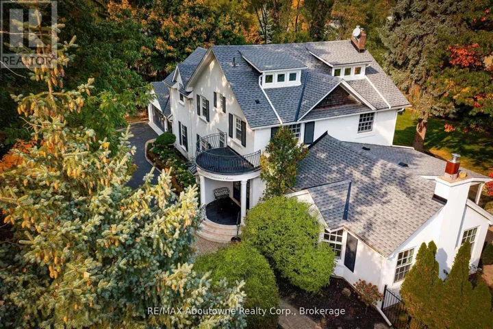 317 GLOUCESTER AVENUE, Oakville (OO Old Oakville), Ontario L6J3W8