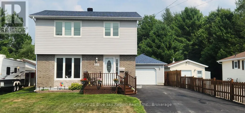 108 TWEEDSMUIR DRIVE, North Bay (Ferris), Ontario P1A3T6