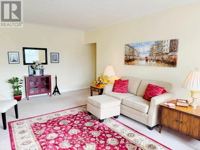 824 BRANT STREET, Burlington (Brant), Ontario L7R2J5