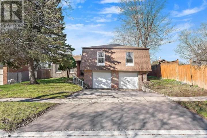 82 MARY STREET, Halton Hills (Georgetown), Ontario L7G4V6