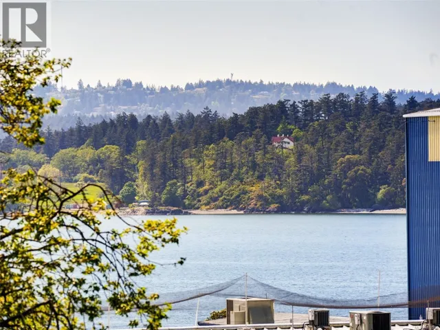 41 909 Admirals Rd, Esquimalt, British Columbia V9A2P1