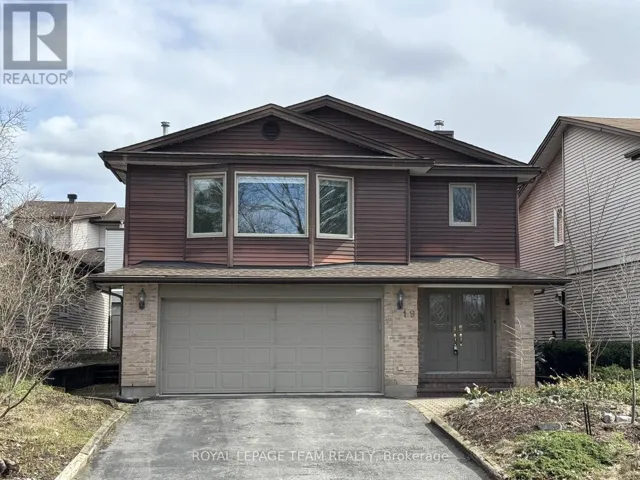 19 HACKETT STREET, Ottawa, Ontario K1V0P9