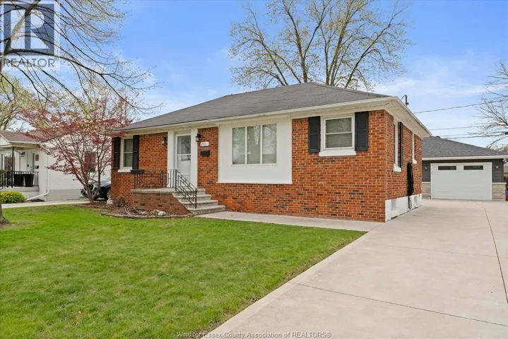 2661 RANDOLPH AVENUE, Windsor, Ontario N9E3E1