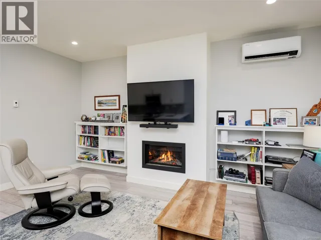 222 Lone Oak Pl, Langford, British Columbia V9B0X3