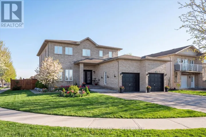 7 STONEMOUNT CRESCENT, Essa (Angus), Ontario L3W0C4