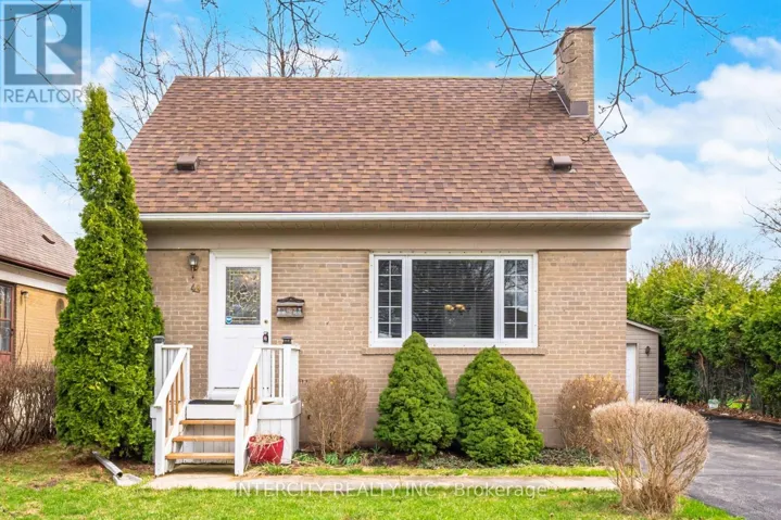 49 MCCAUL STREET, Brampton (Brampton North), Ontario L6V1J1