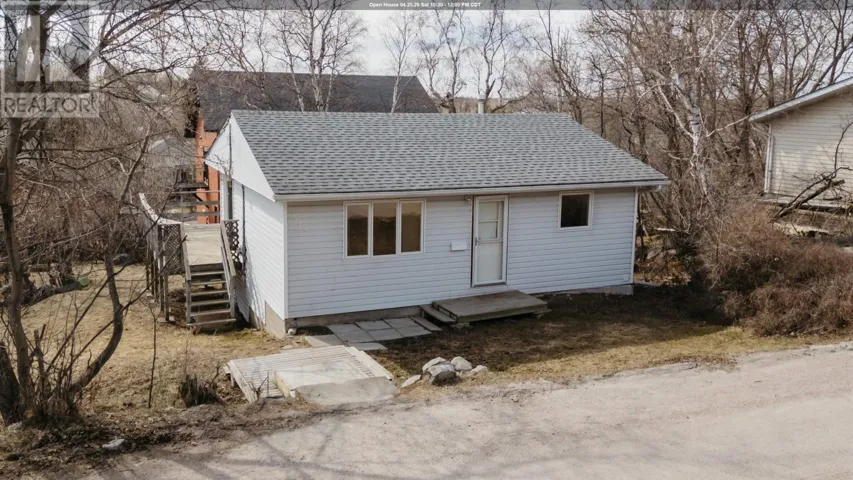 512 Portage ST, Kenora, Ontario P0X1C0