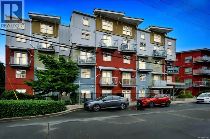 204 787 Tyee Rd, Victoria, British Columbia V9A7R5