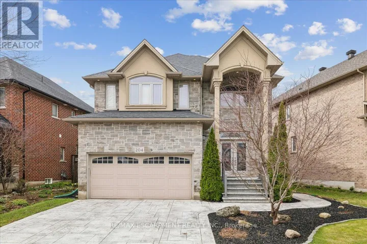 204 VINTON ROAD, Hamilton (Meadowlands), Ontario L9K0G8