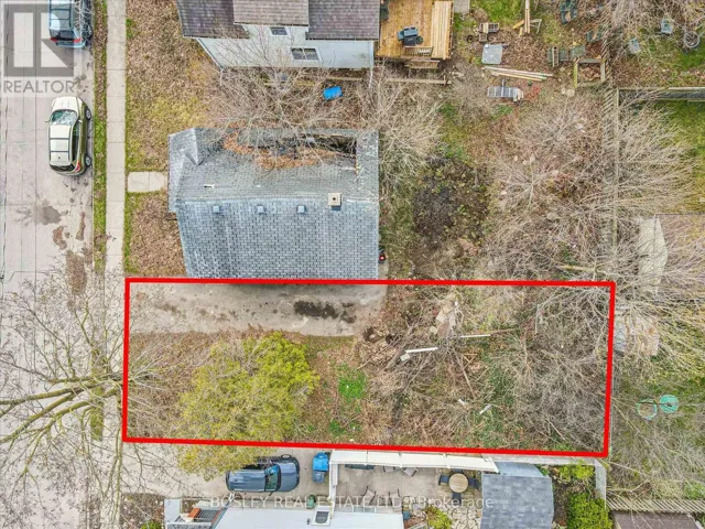 35 MENZIE AVENUE, Guelph (St. Patrick's Ward), Ontario N1E5X8