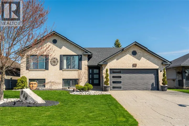 218 PADDOCK GREEN CIRCLE, St Clair, Ontario N0N1G0