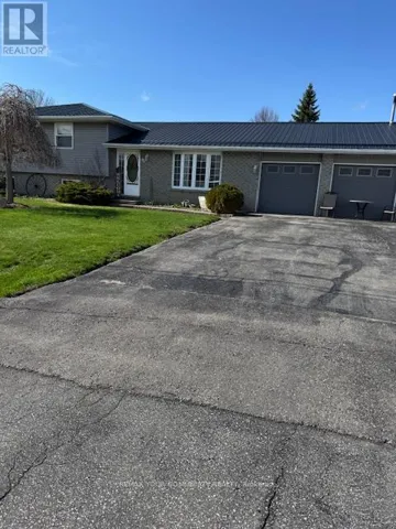 72 DOUGLAS STREET, Georgina (Sutton & Jackson's Point), Ontario L0E2R0
